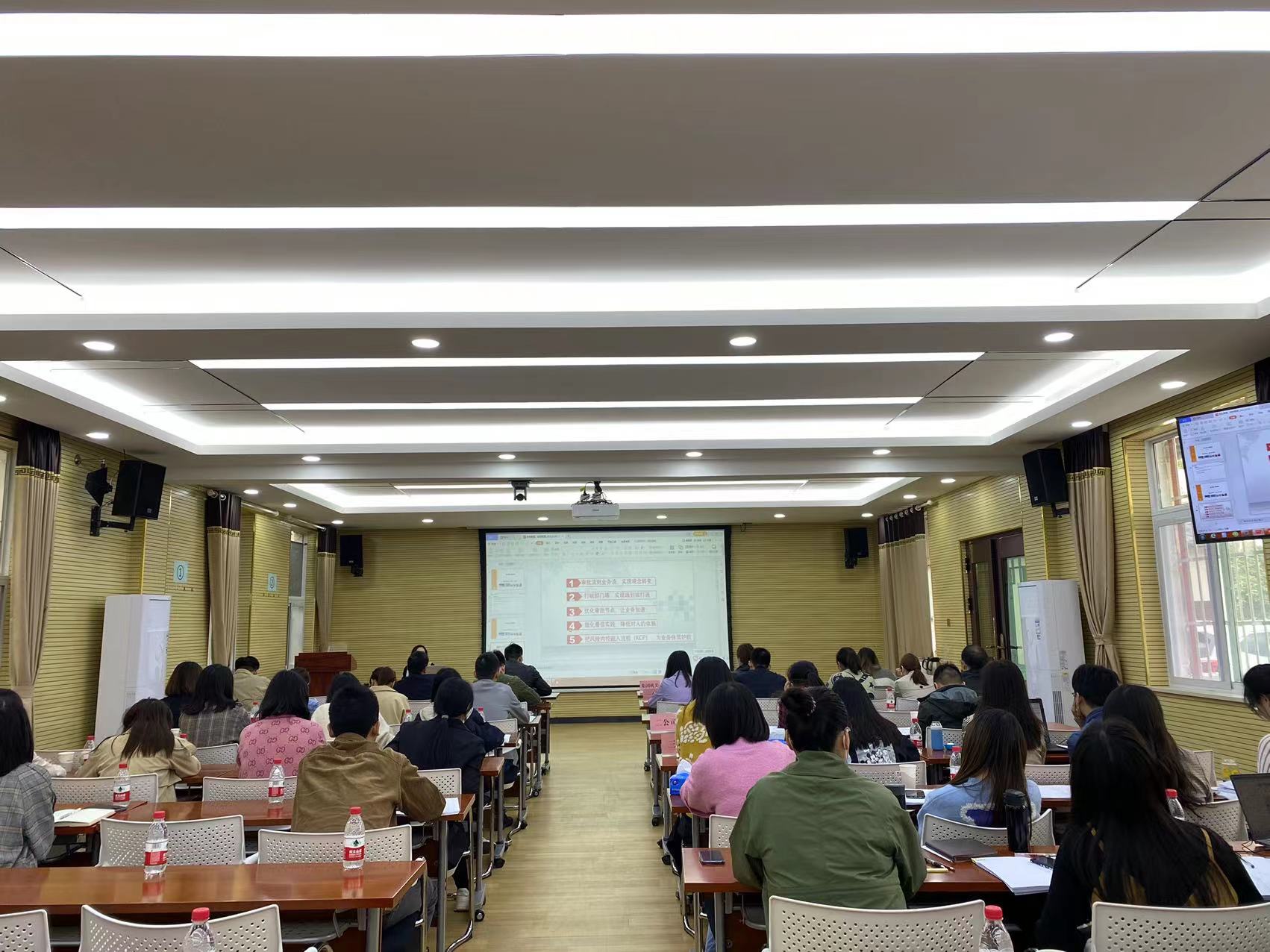 ���Ź����217��(�й���)����