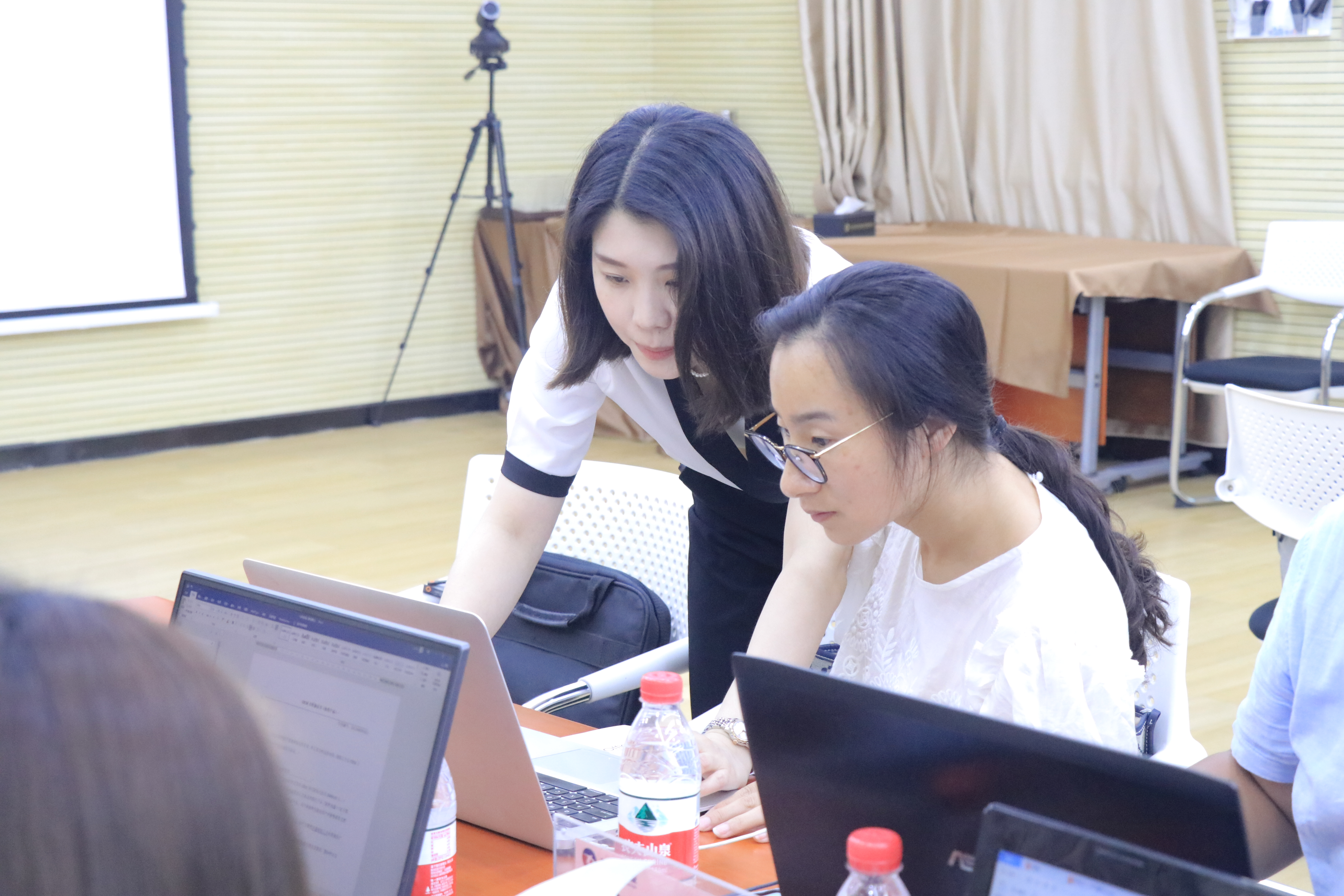 ���Ź����217��(�й���)����