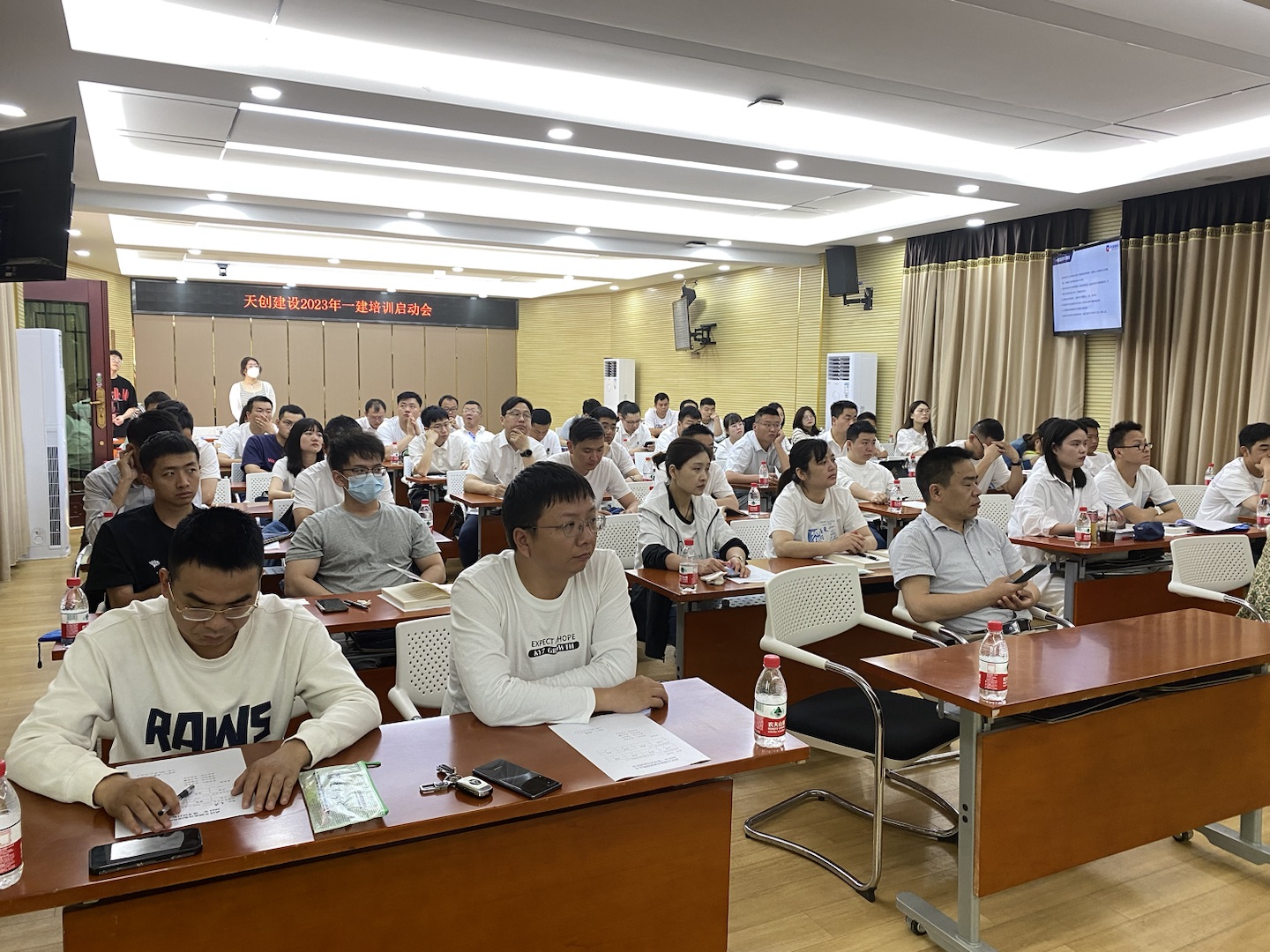 ���Ź����217��(�й���)����