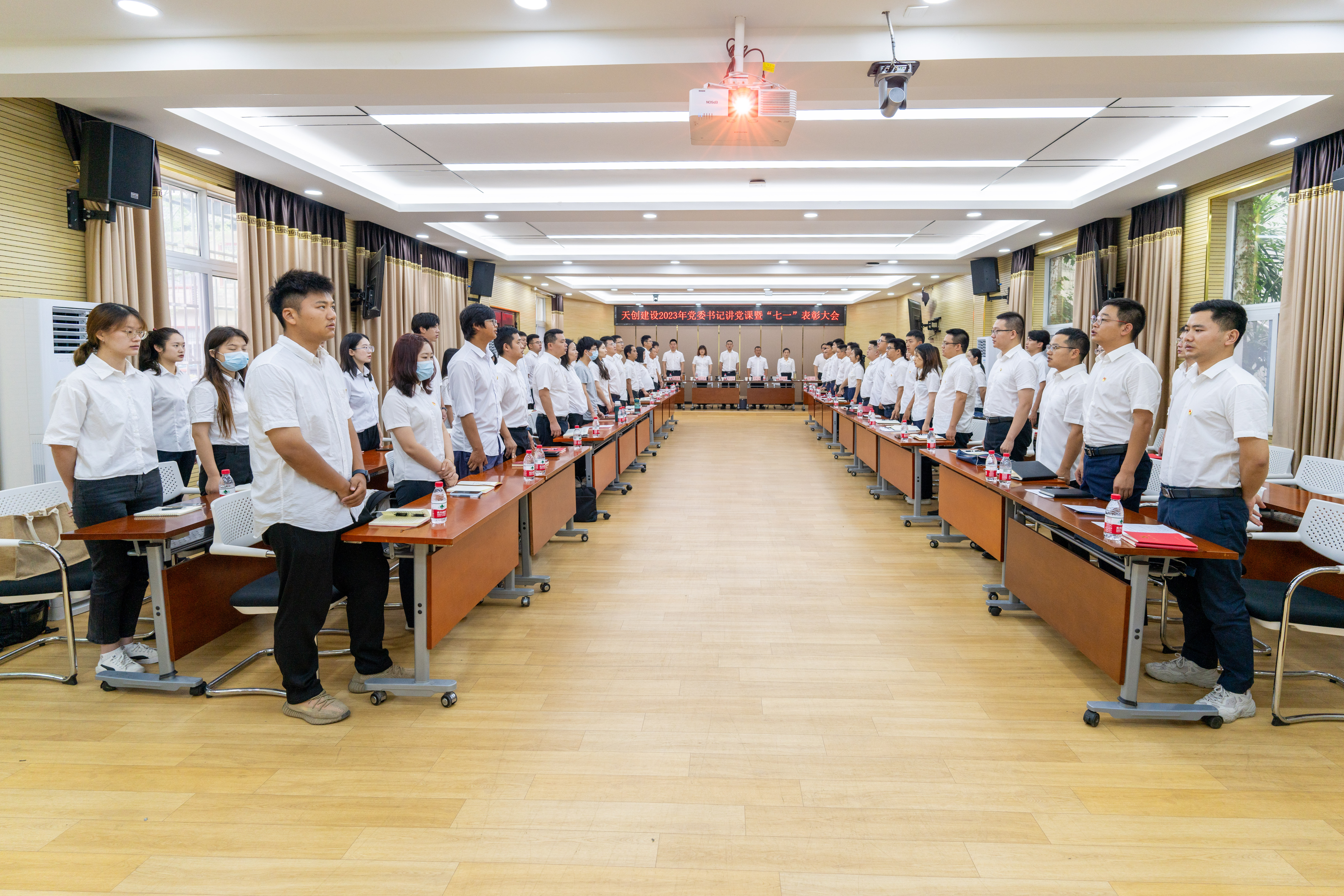 ���Ź����217��(�й���)����