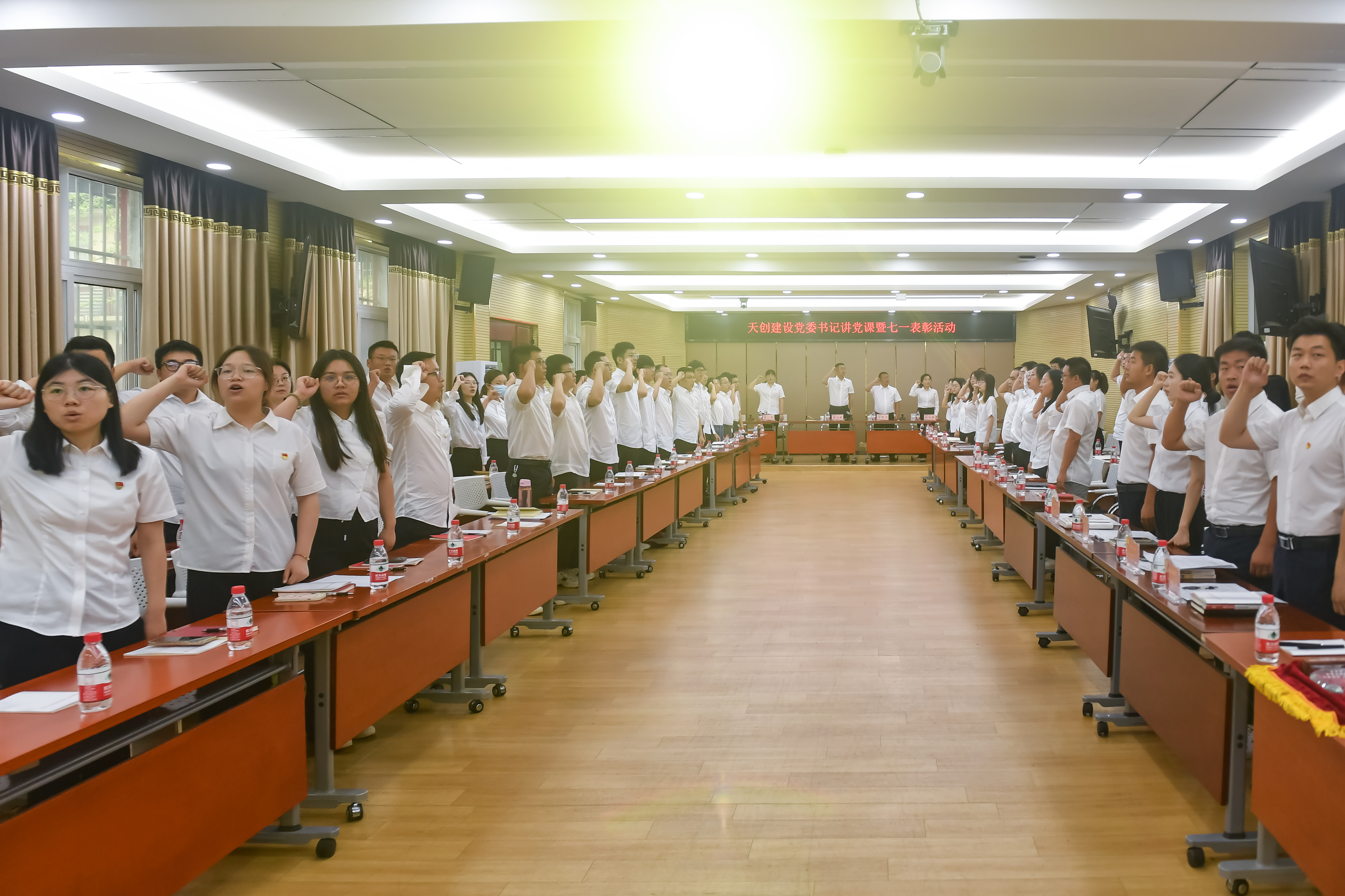 ���Ź����217��(�й���)����