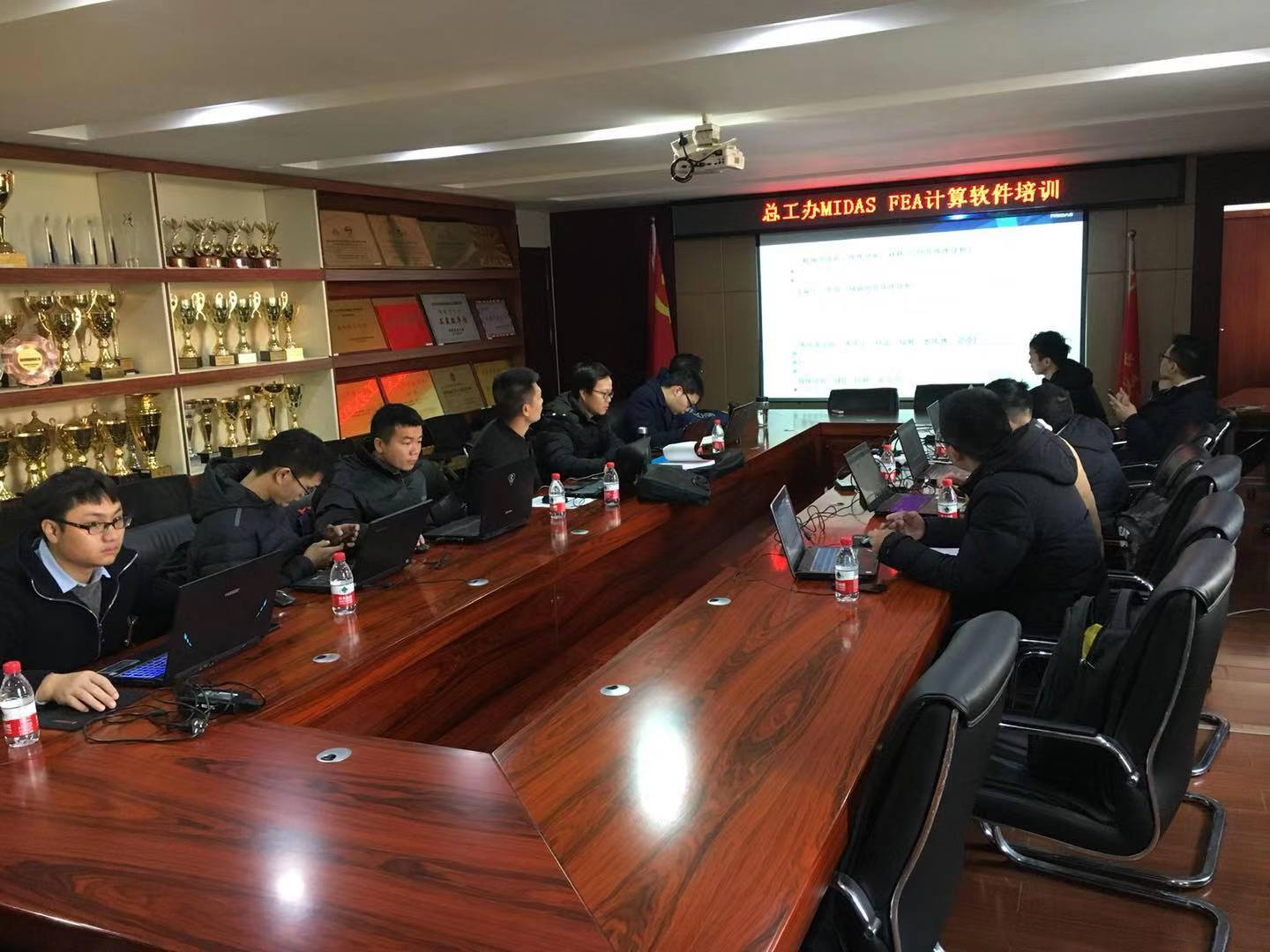 ���Ź����217��(�й���)����